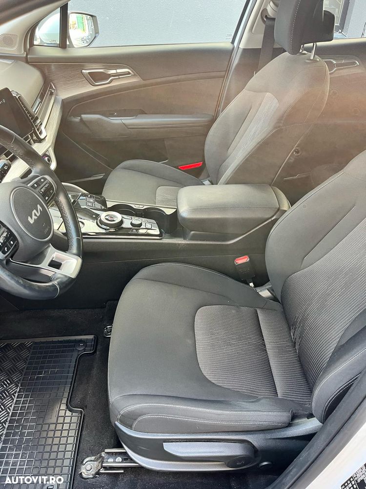 Kia Sportage 1.6 T-GDI MHEV 7DCT HP 4x4 Style - 11