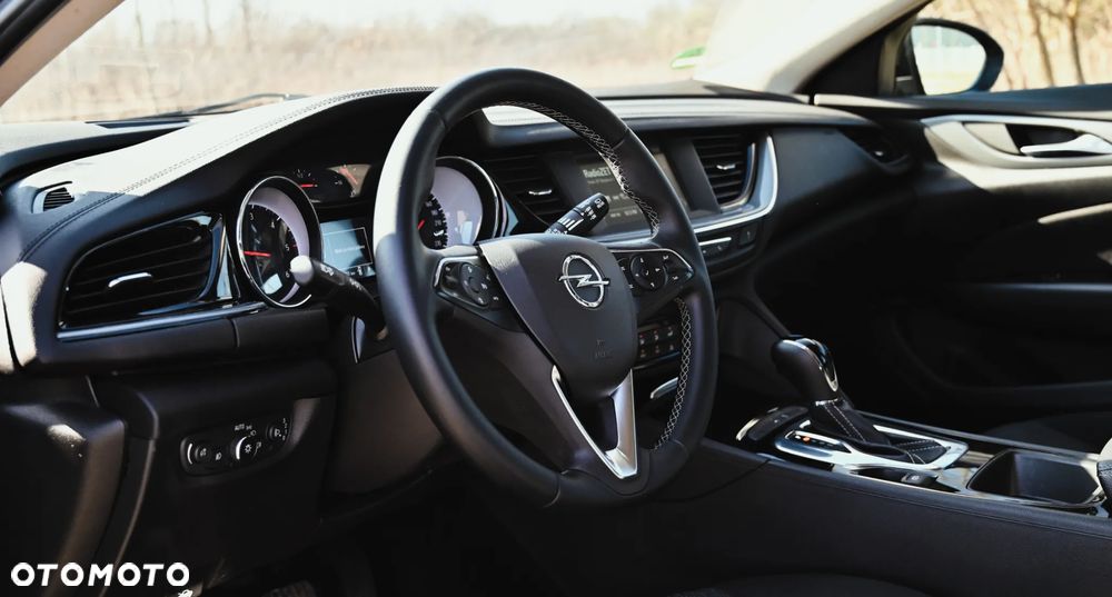 Opel Insignia - 19