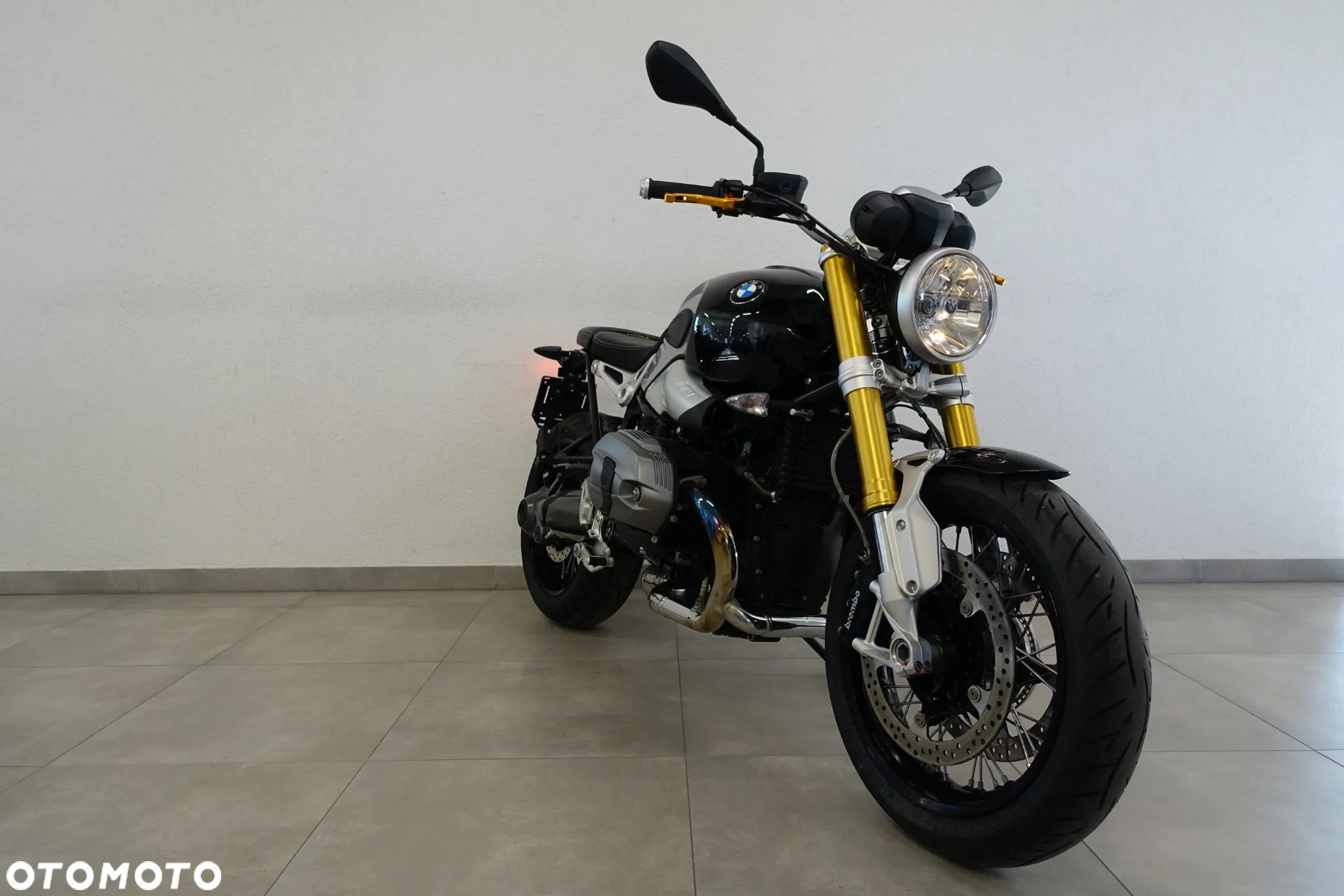BMW R - 7