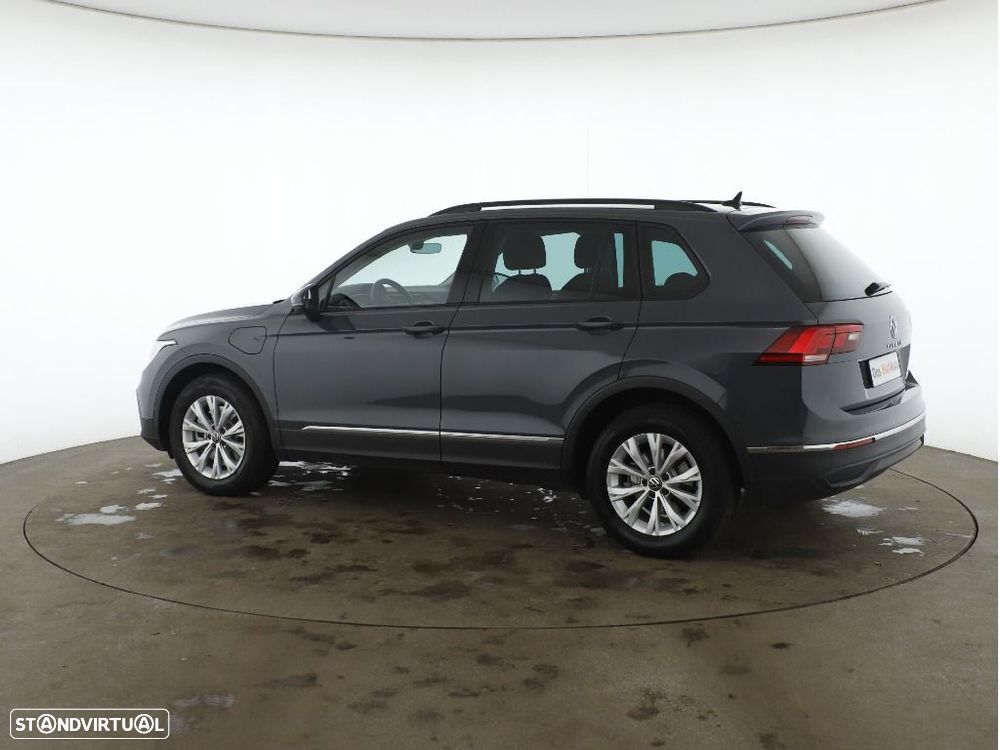 Volkswagen Tiguan — fotografia 9