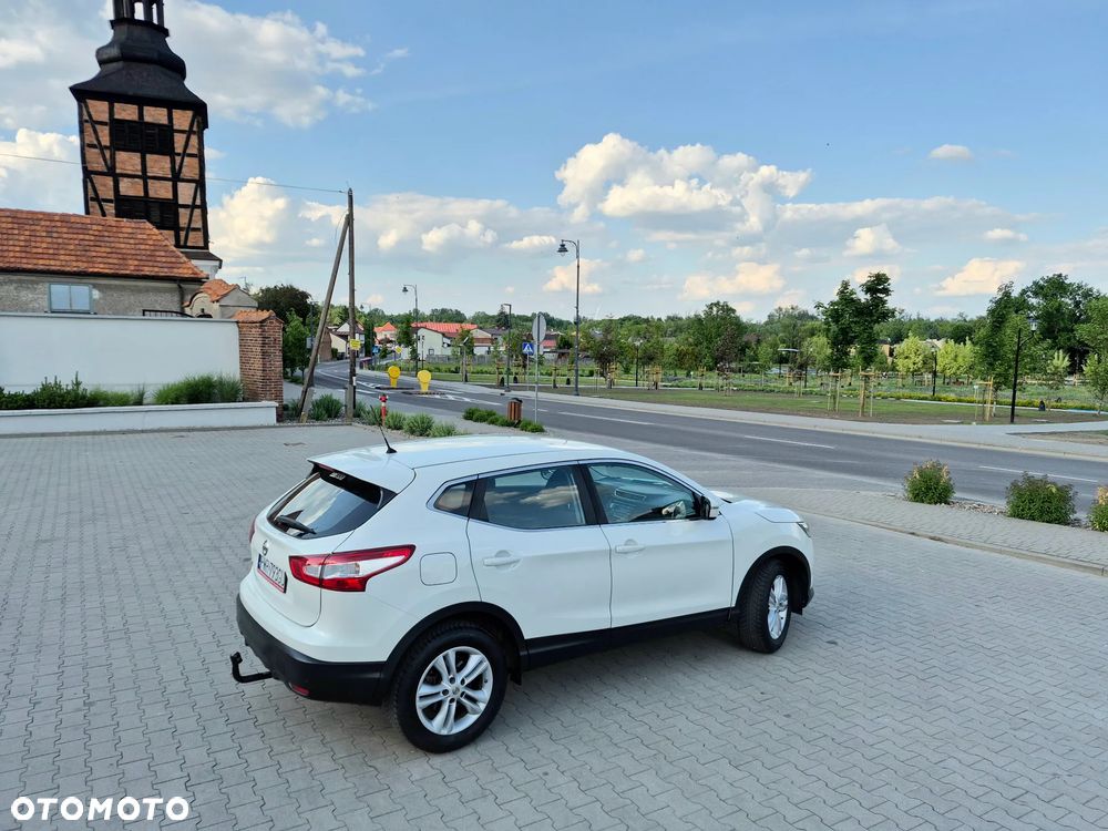 Nissan Qashqai - 25