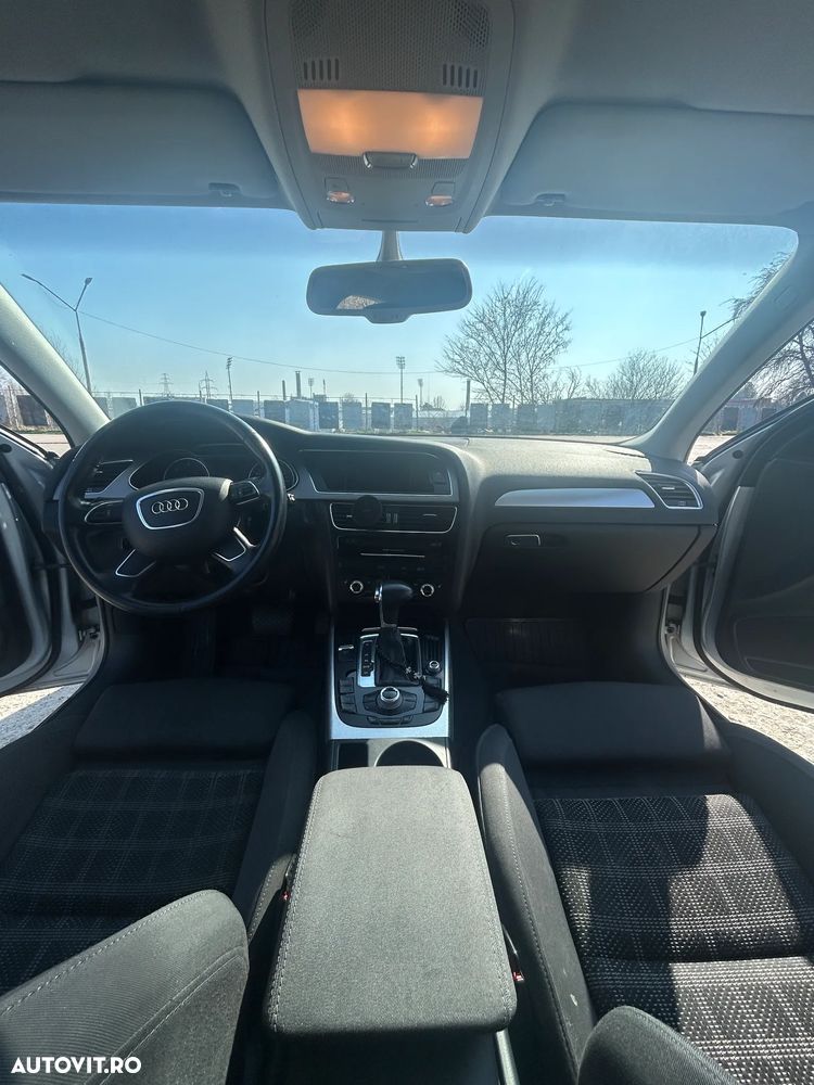 Audi A4 2.0 TDI DPF multitronic Attraction - 10