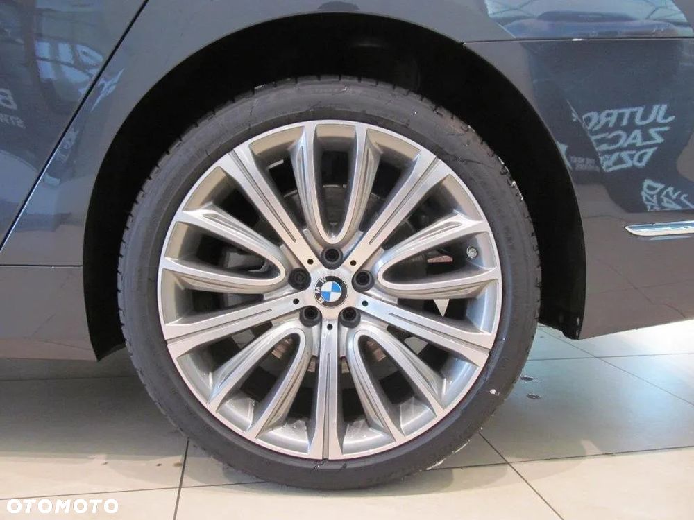 BMW Seria 7 740d xDrive - 18