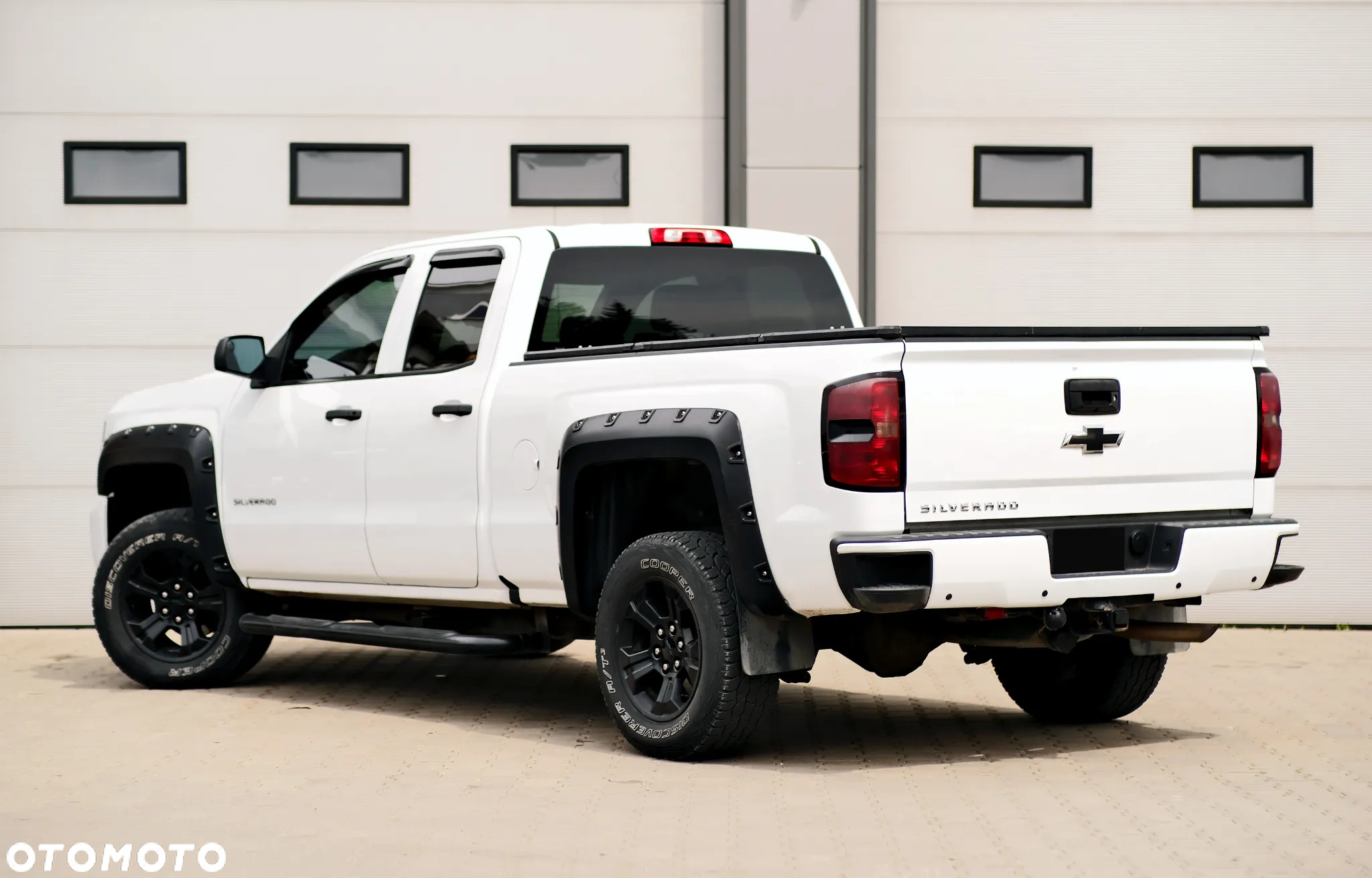 Chevrolet Silverado - 10