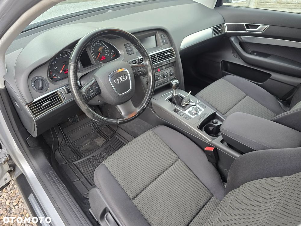 Audi A6 Avant 2.4 - 13