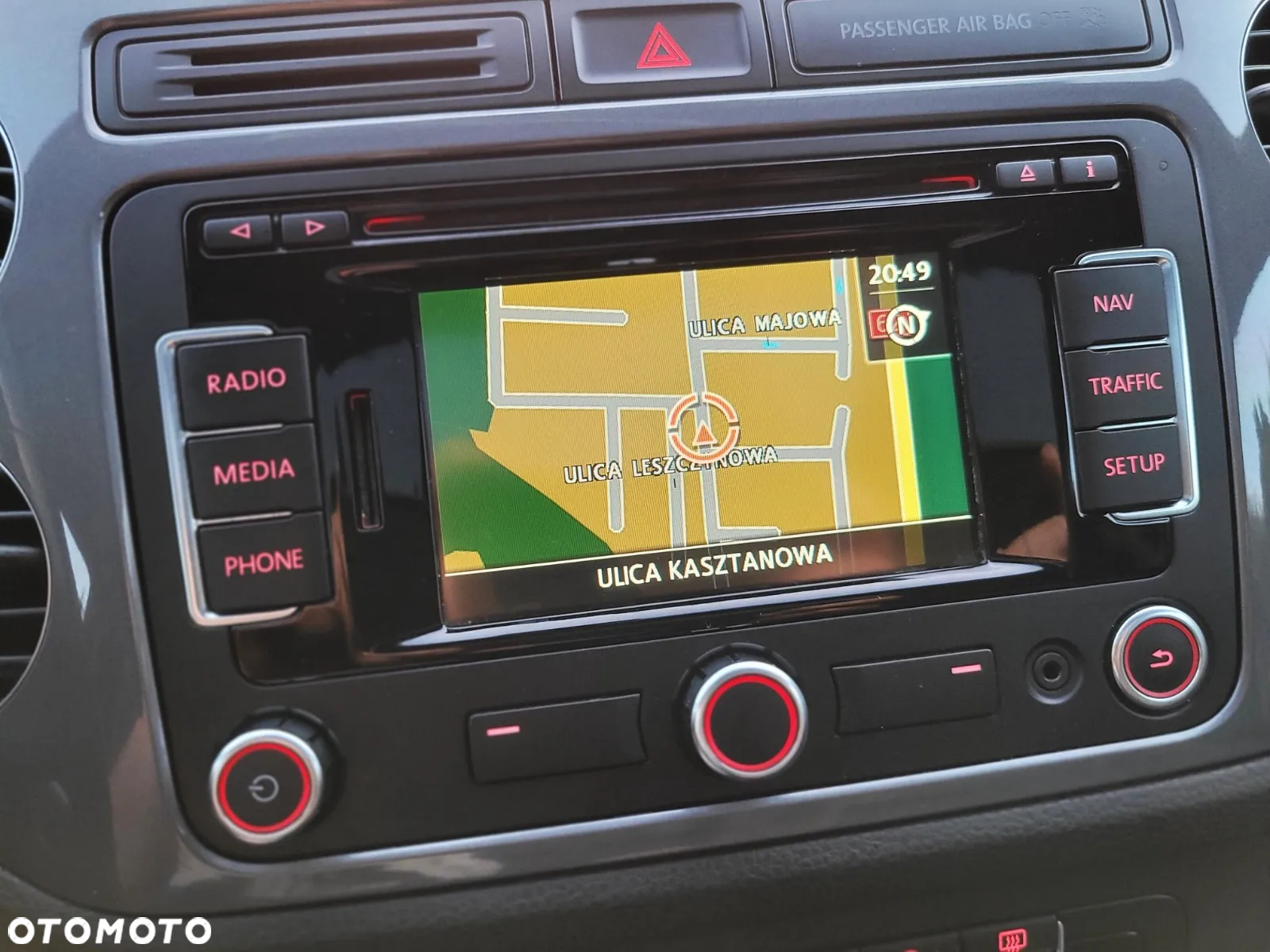 Volkswagen Tiguan 2.0 TDI DPF BlueMotion Technology Sport & Style - 24