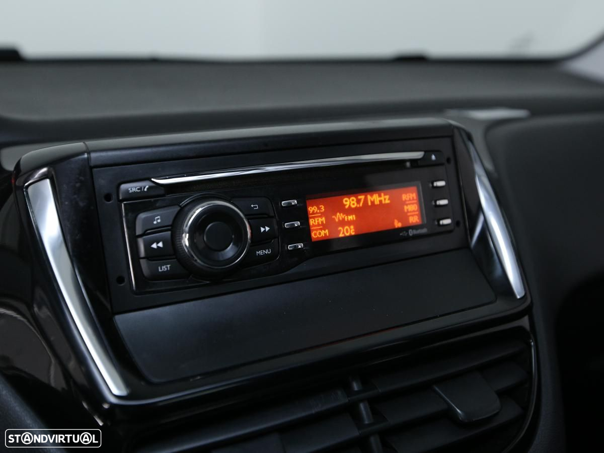 Peugeot 208 1.4 HDi Access - 19
