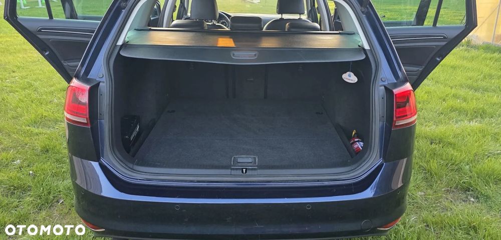 Volkswagen Golf 2.0 TDI BlueMotion Technology DSG Allstar - 11