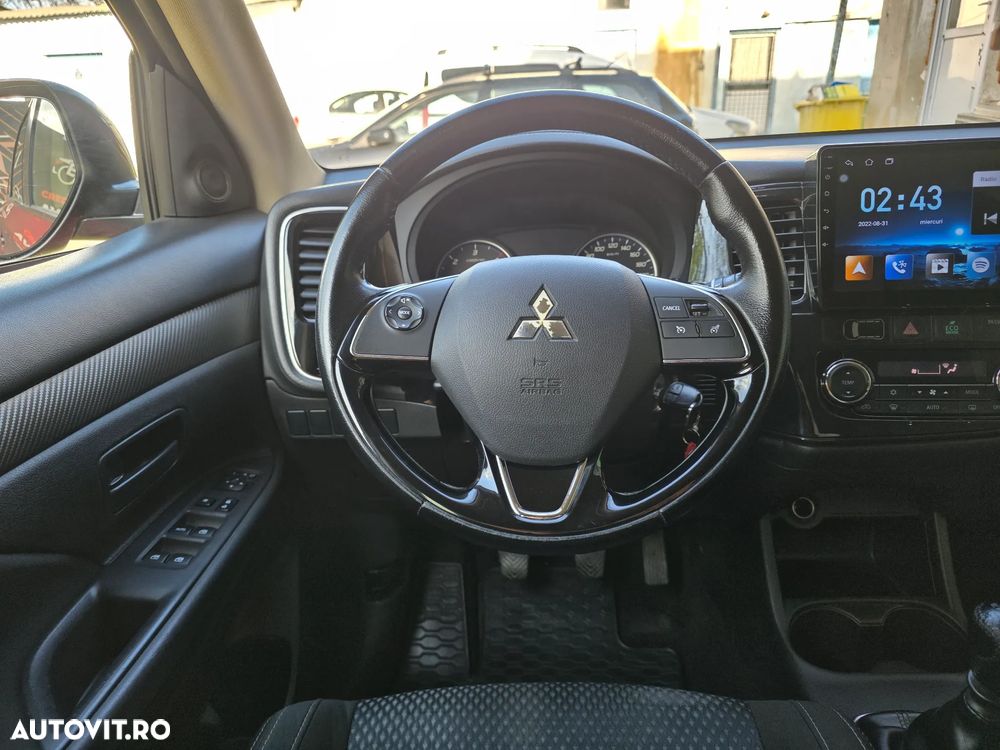 Mitsubishi Outlander 2.2 Litre DI-D AWD Intense - 18