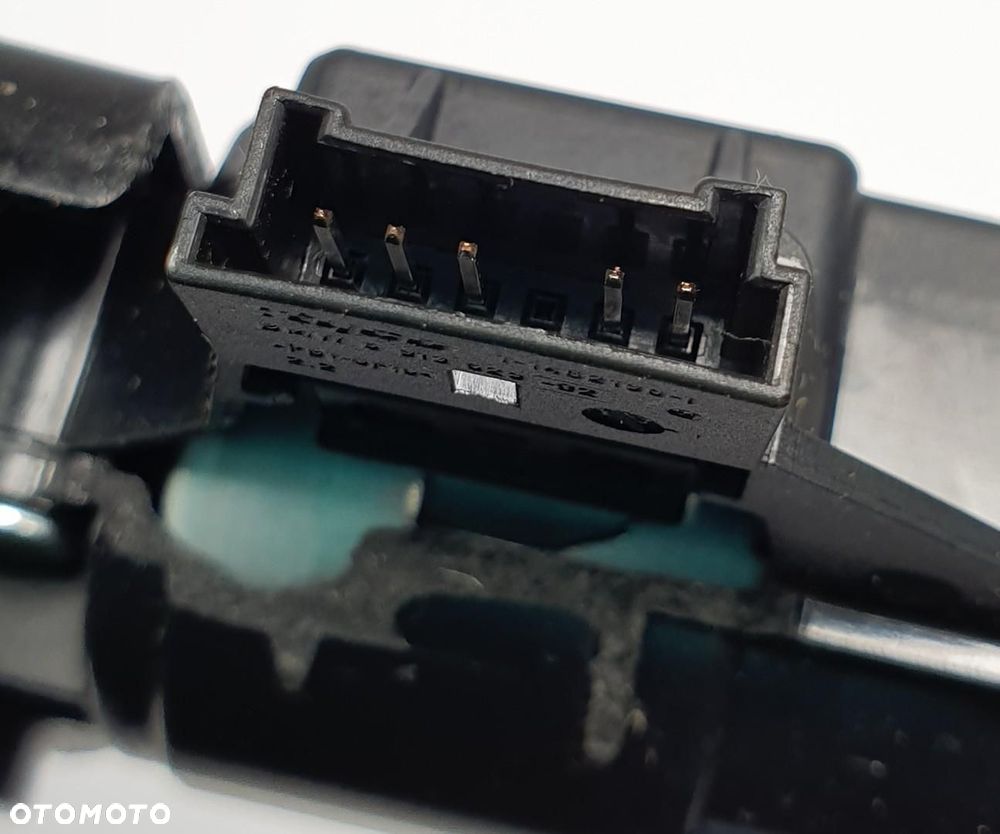 ZAMEK KLAPY BAGAŻNIKA TYŁ FORD FOCUS MK2 6N411L404B - 4