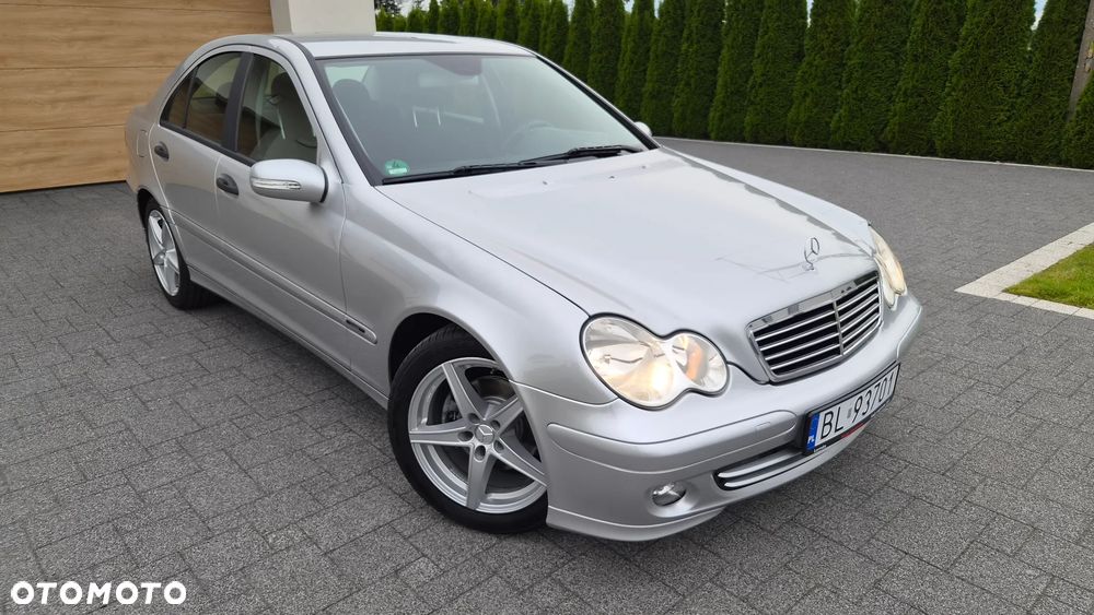 Mercedes-Benz Klasa C 200 Kompressor Classic Sport Edition - 23