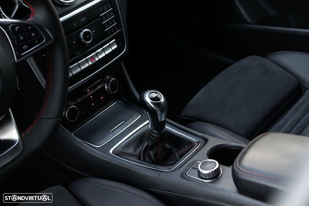 Mercedes-Benz CLA 180 d AMG Line - 21