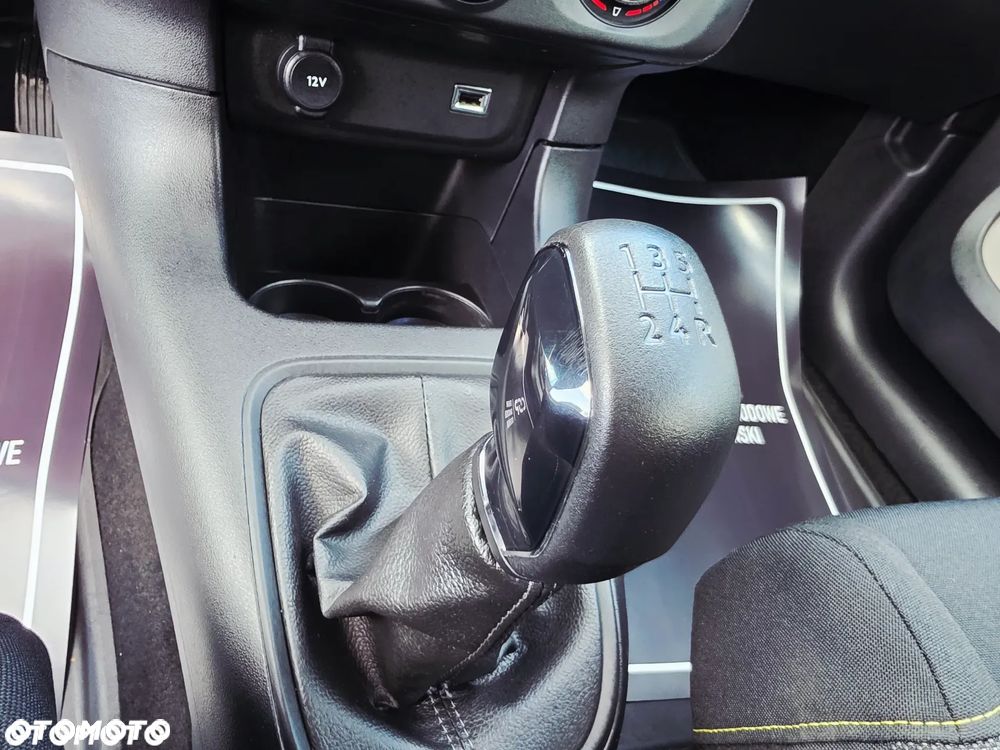 Citroën C3 1.2 PureTech Plus - 27