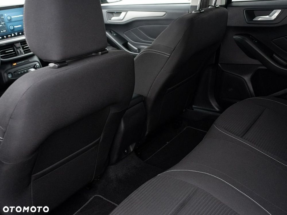 Ford Focus - 24