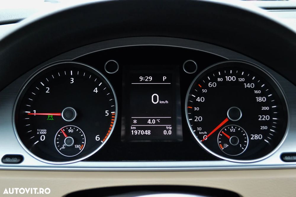 Volkswagen Passat CC 2.0 TDI 4Motion BlueMotion Technology DSG - 6