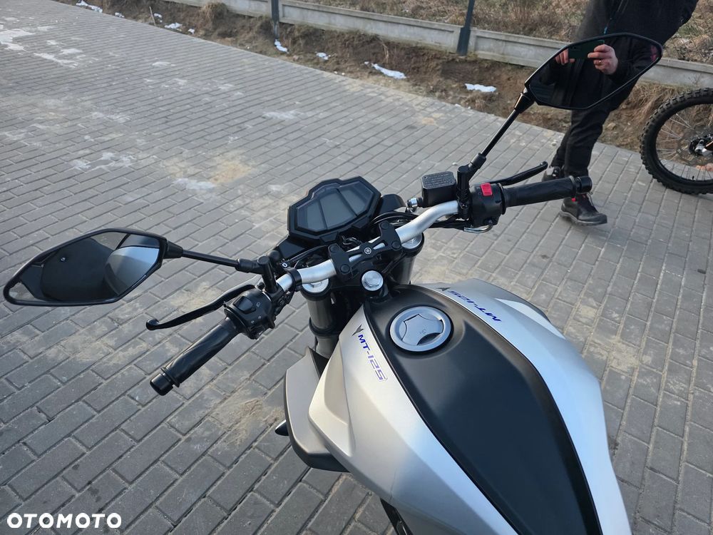Yamaha MT - 25