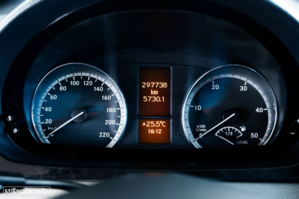 Mercedes-Benz Viano - 16