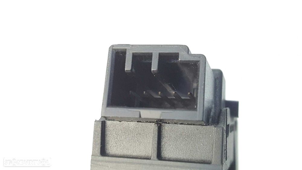 COMANDO DO ELEVADOR FRENTE DIREITO LAND ROVER FREELANDER (LR2) TD4 E - 4