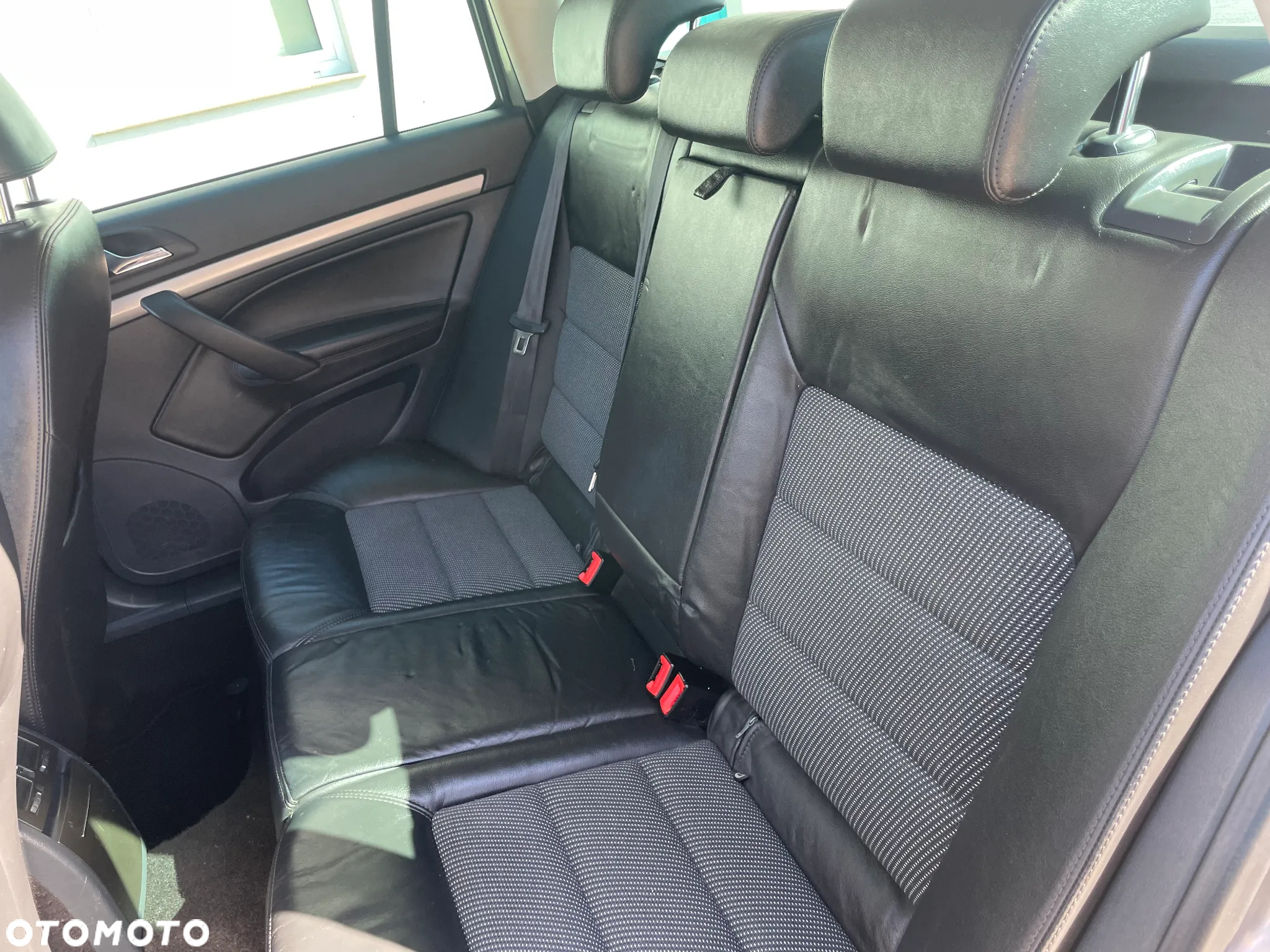Skoda Octavia 1.8 TSI DSG Elegance - 17