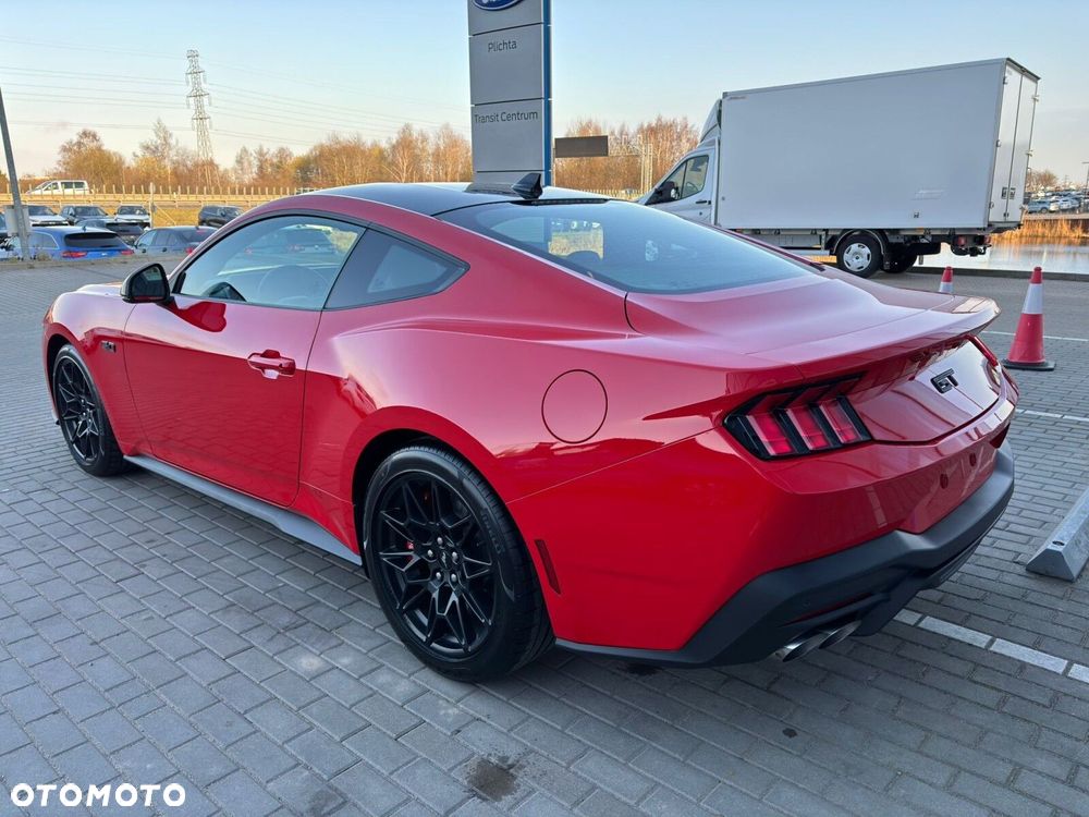 Ford Mustang - 10