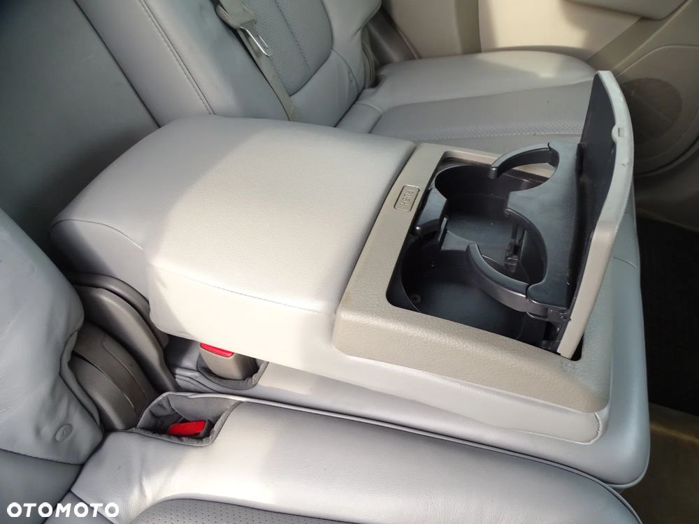 Hyundai Santa Fe - 27