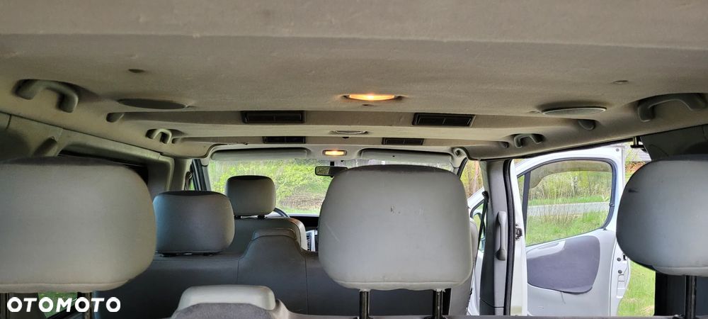 Opel Vivaro Tour - 9