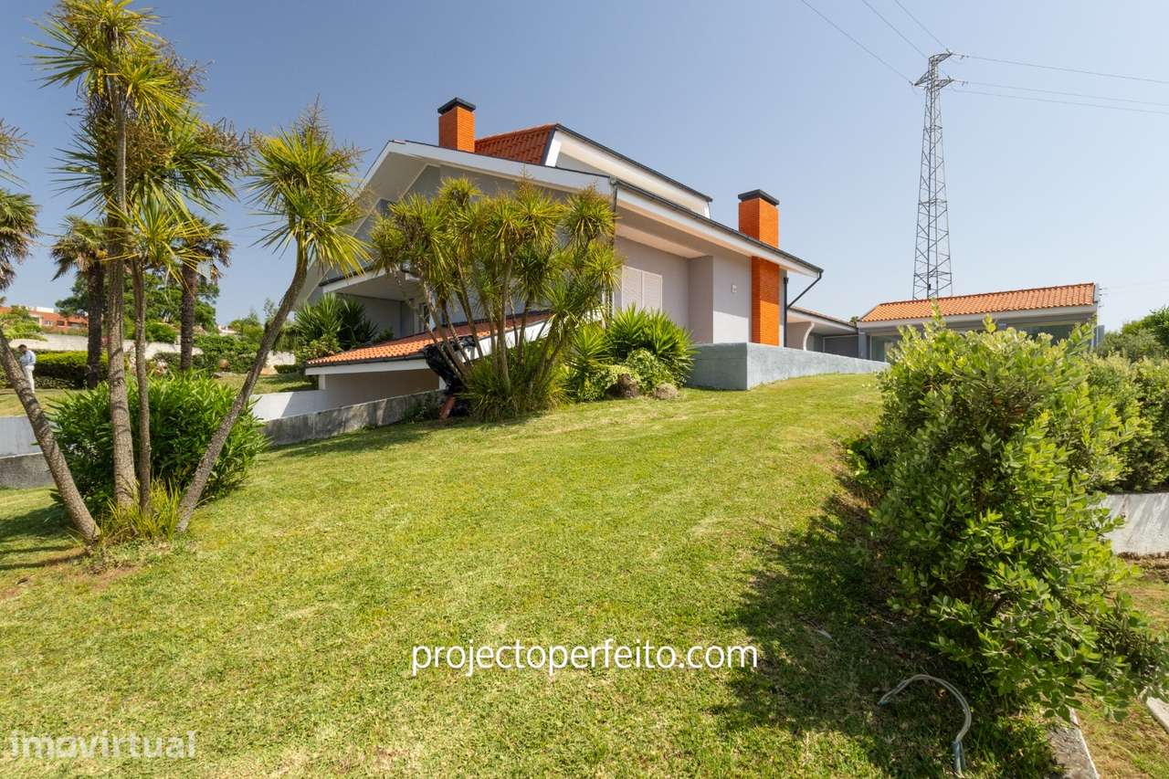 Moradia Isolada T5 Venda em Arcozelo,Vila Nova de Gaia - Grande imagem: 3/26