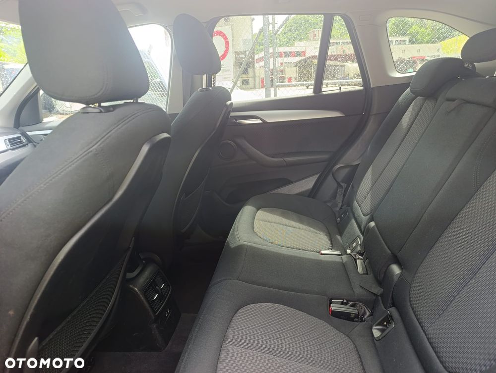 BMW X1 xDrive25e xLine - 13
