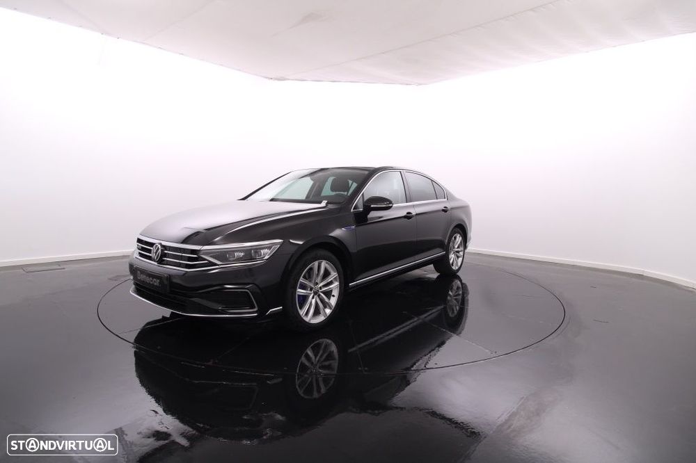 VW Passat 1.4 TSI GTE Plug-in - 1