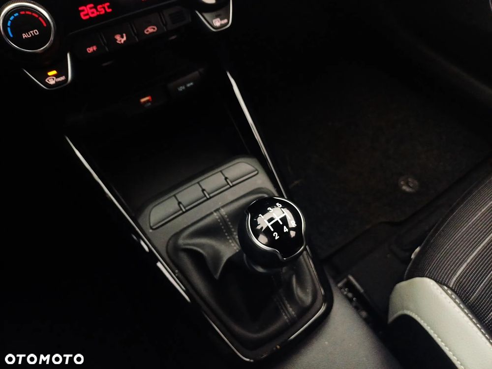 Kia Stonic 1.2 L - 15