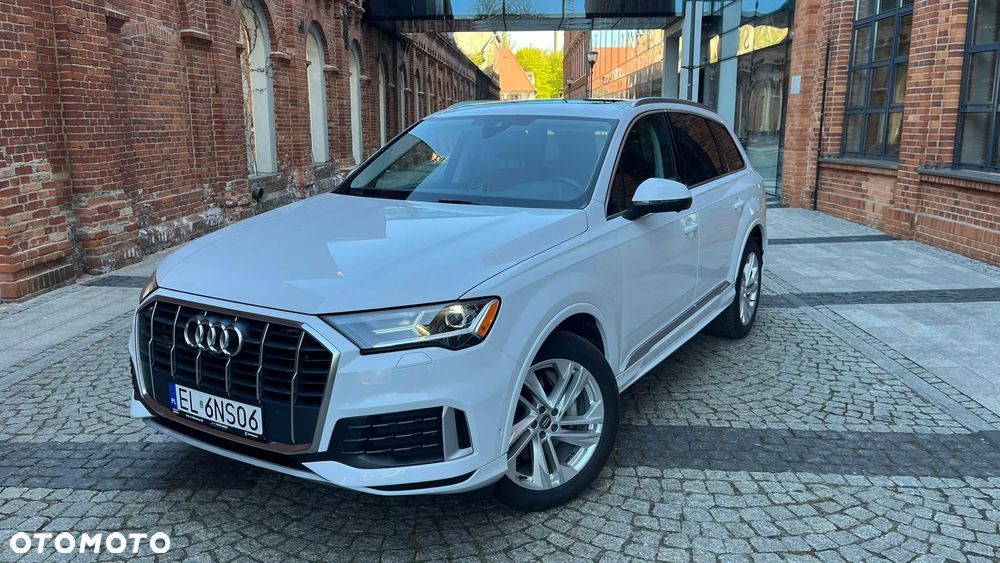 Audi Q7 - 1