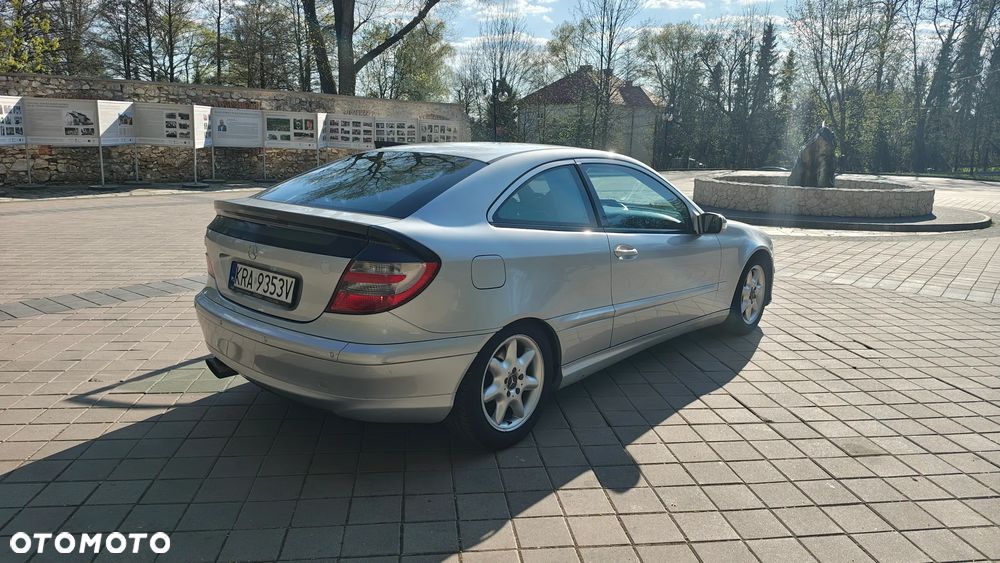 Mercedes-Benz Klasa C 220 CDI Automatik - 3