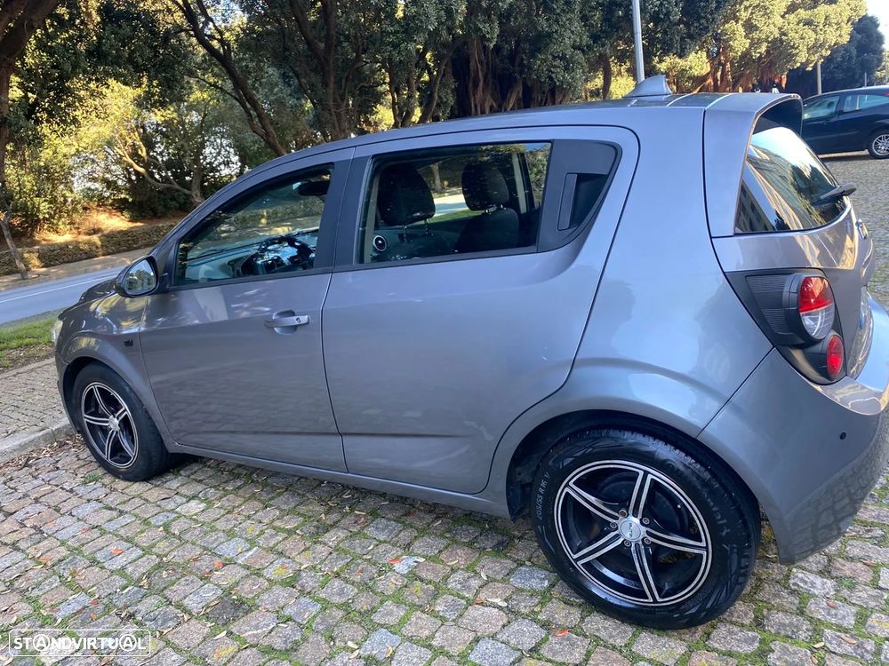 Chevrolet Aveo 1.3 LTZ - 2