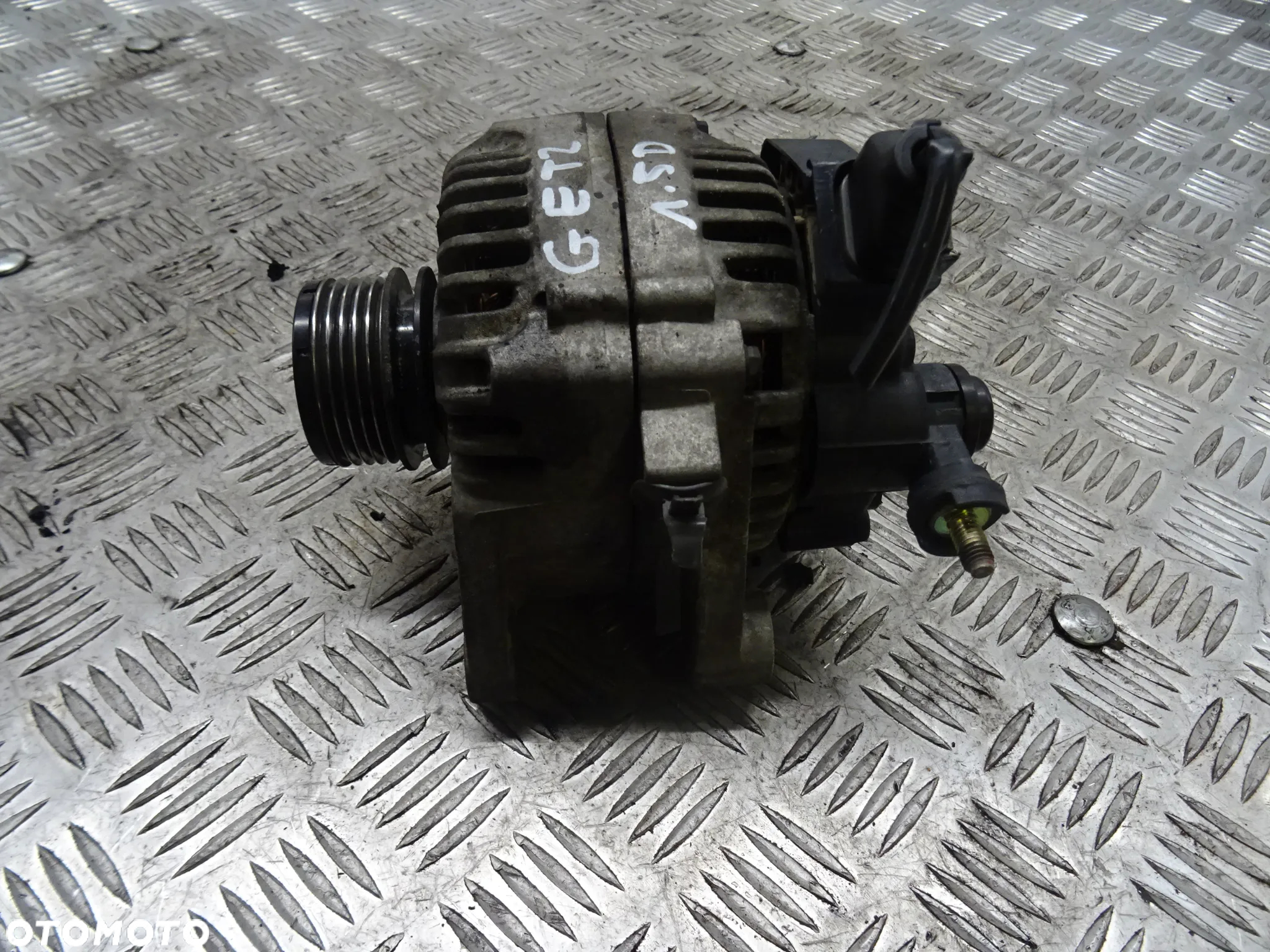 HYUNDAI GETZ LIFT 05-11 1.5CRDI ALTERNATOR 37300-2A010 - 2
