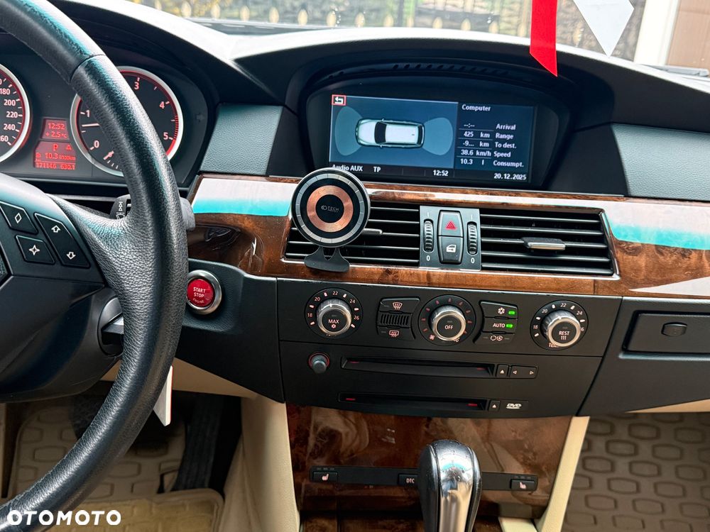 BMW Seria 5 530xd - 16
