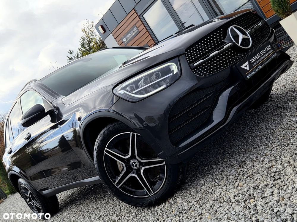 Mercedes-Benz GLC 300 de 4Matic 9G-TRONIC AMG Line - 35