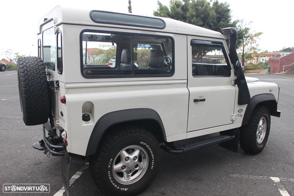 Land Rover Defender 110 2.5 TD5 Metal Top - 10