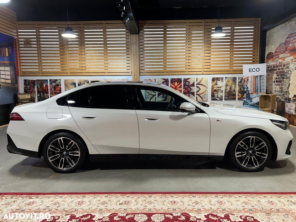 BMW Seria 5 520i AT MHEV - 4