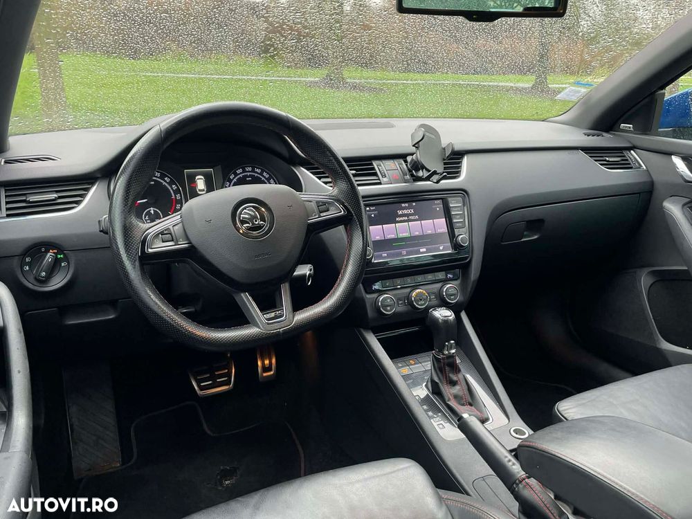 Skoda Octavia 2.0 TDI (Green tec) DSG RS - 6