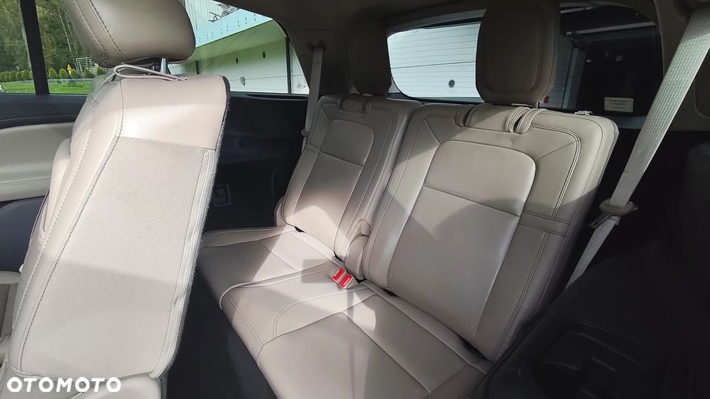 Lincoln Aviator - 11