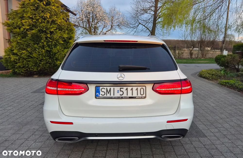 Mercedes-Benz Klasa E 450 4Matic 9G-TRONIC - 20