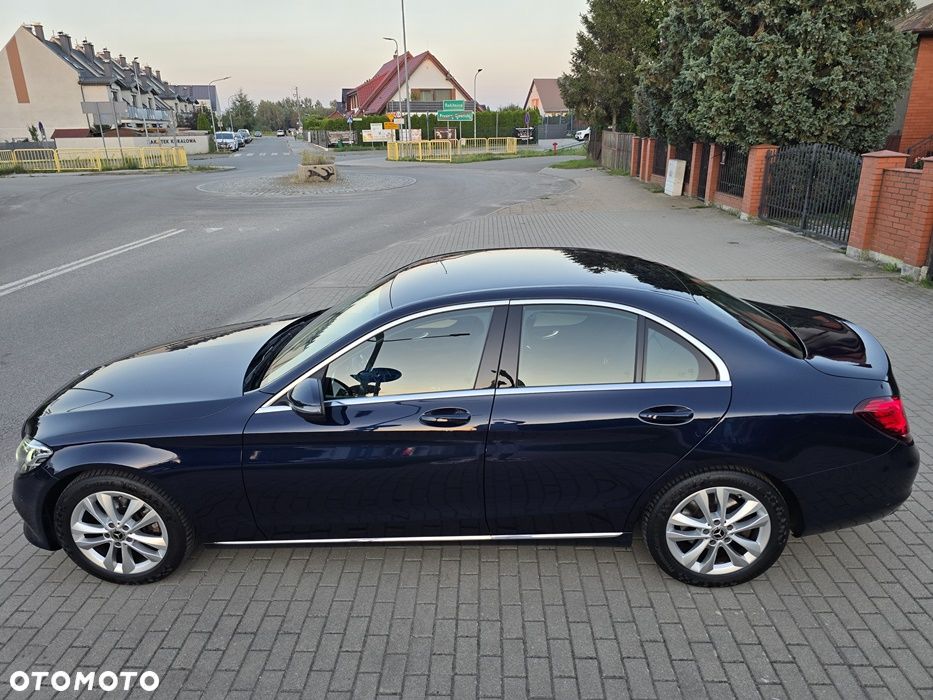 Mercedes-Benz Klasa C 220 d 9G-TRONIC - 12