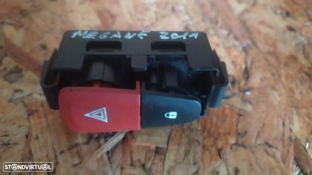 BOTÃO 4 PISCAS RENAULT MEGANE 3 III - 1