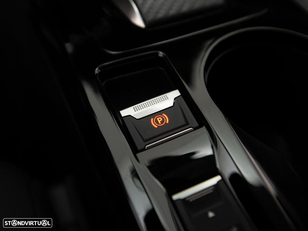 Peugeot 208 1.2 PureTech Allure Pack EAT8 - 17