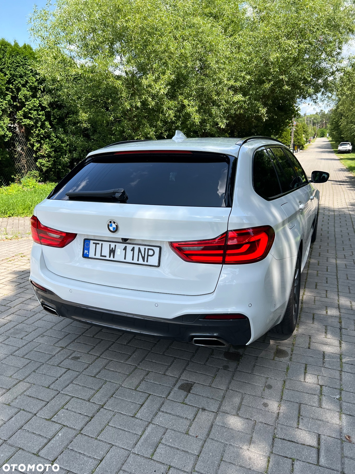 BMW Seria 5 520d Touring M Sport Edition - 10