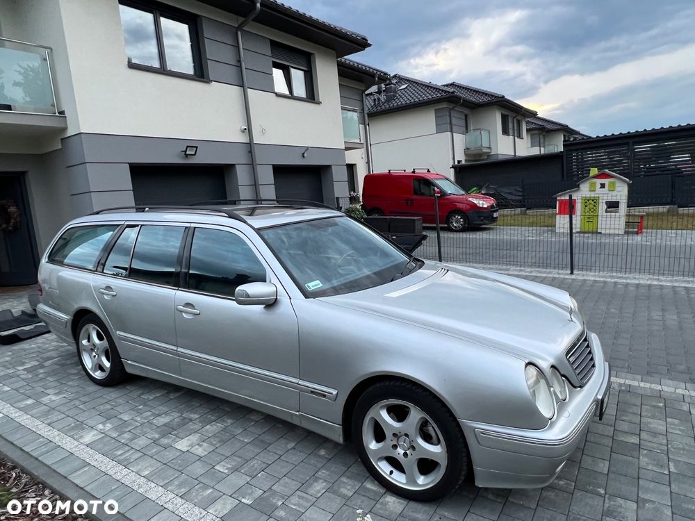 Mercedes-Benz Klasa E - 3