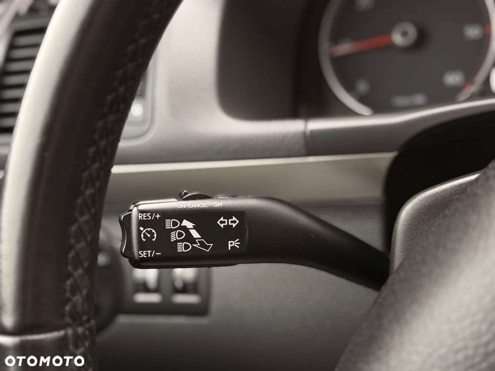 Volkswagen Touran 2.0 TDI United - 20