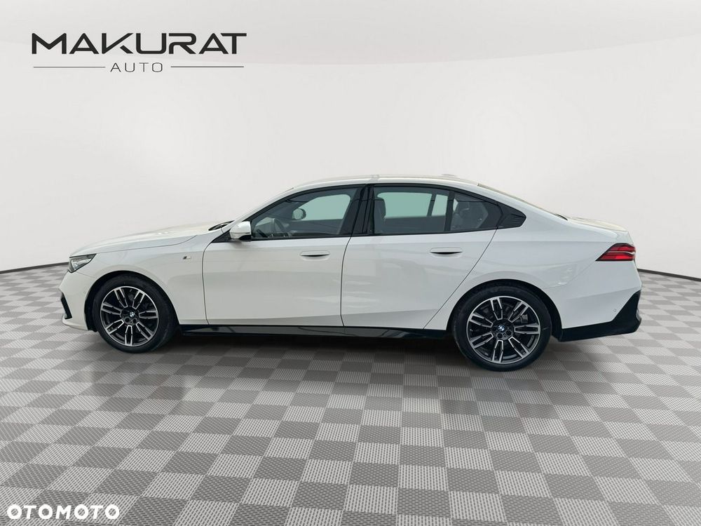 BMW Seria 5 520d mHEV M Sport - 10
