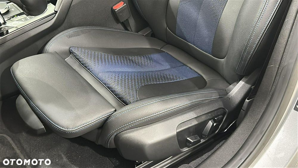 BMW Seria 2 220i M Sport - 17