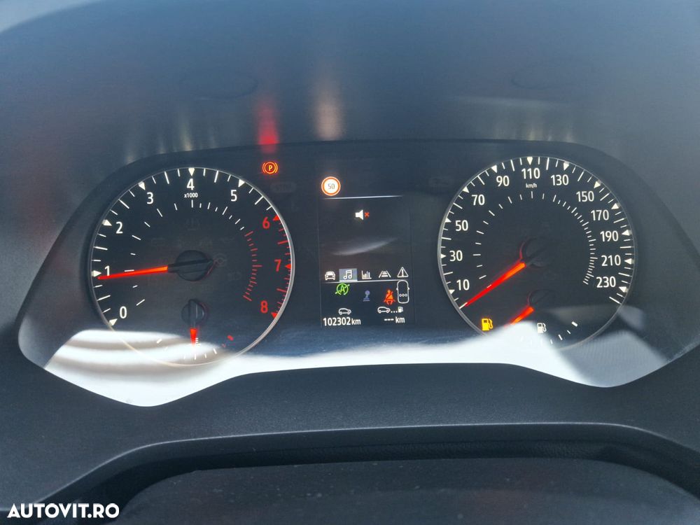 Renault Captur - 13
